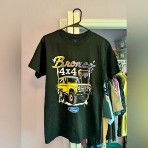 Ford Bronco 4x4 Men’s Large Black Short Sleeve Graphic Tshirt. NWT